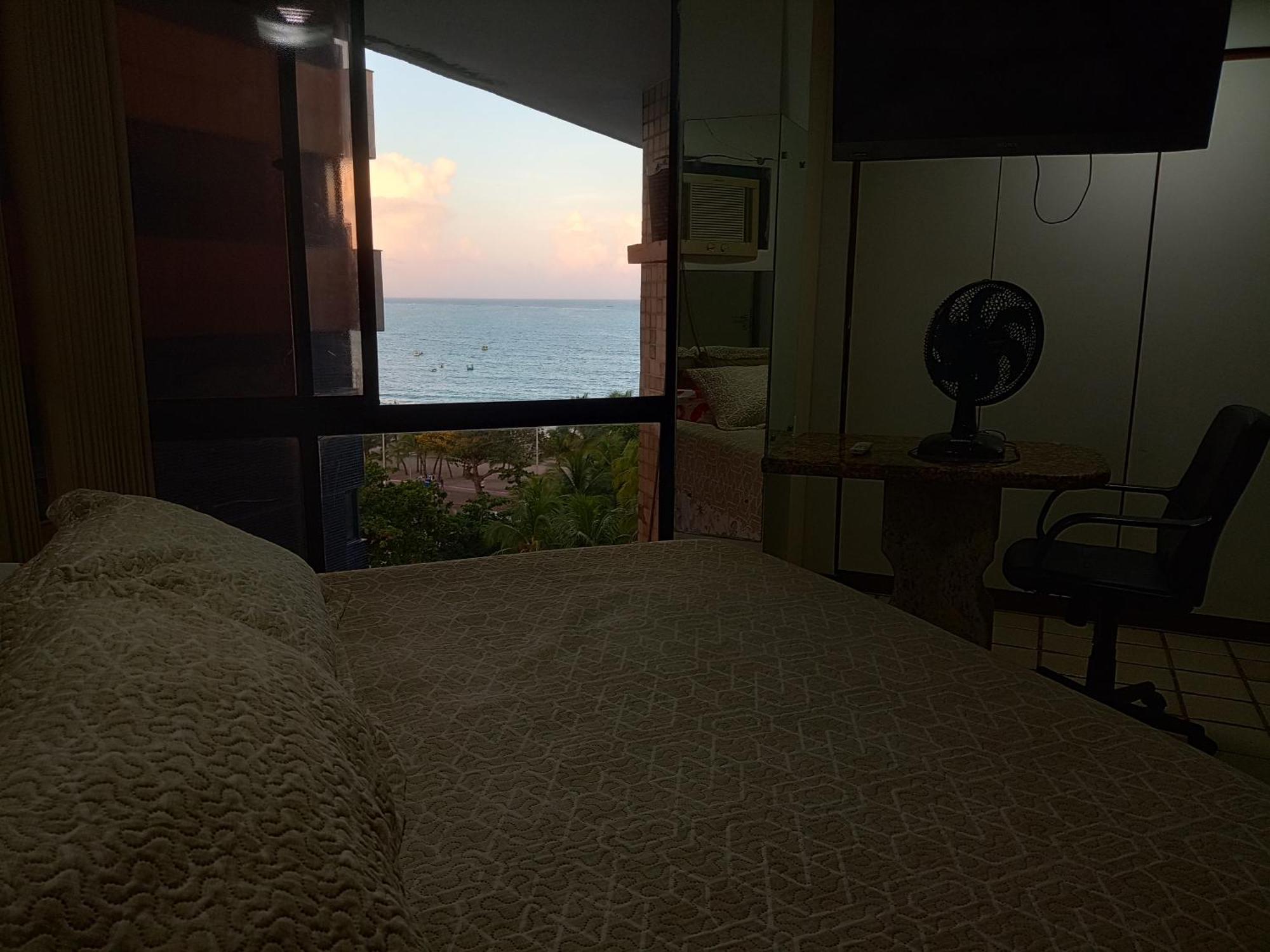 Beira-mar De Pajucara Maceio (Alagoas)